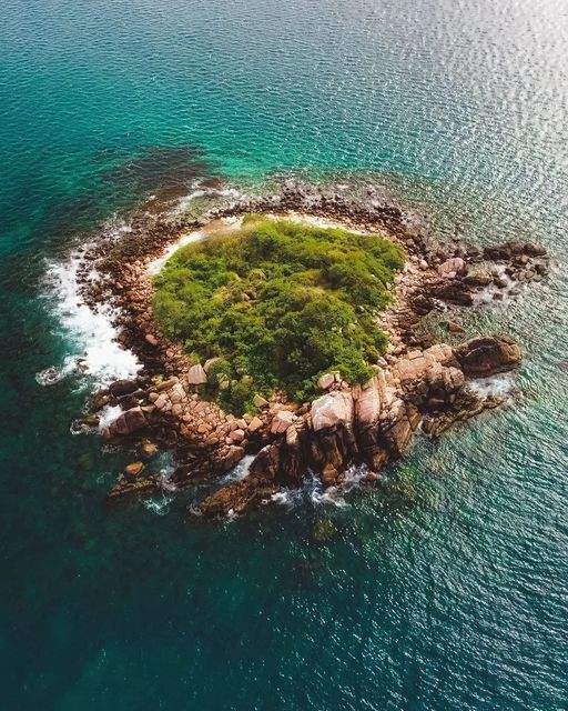 Pigeon Island Snorkelling