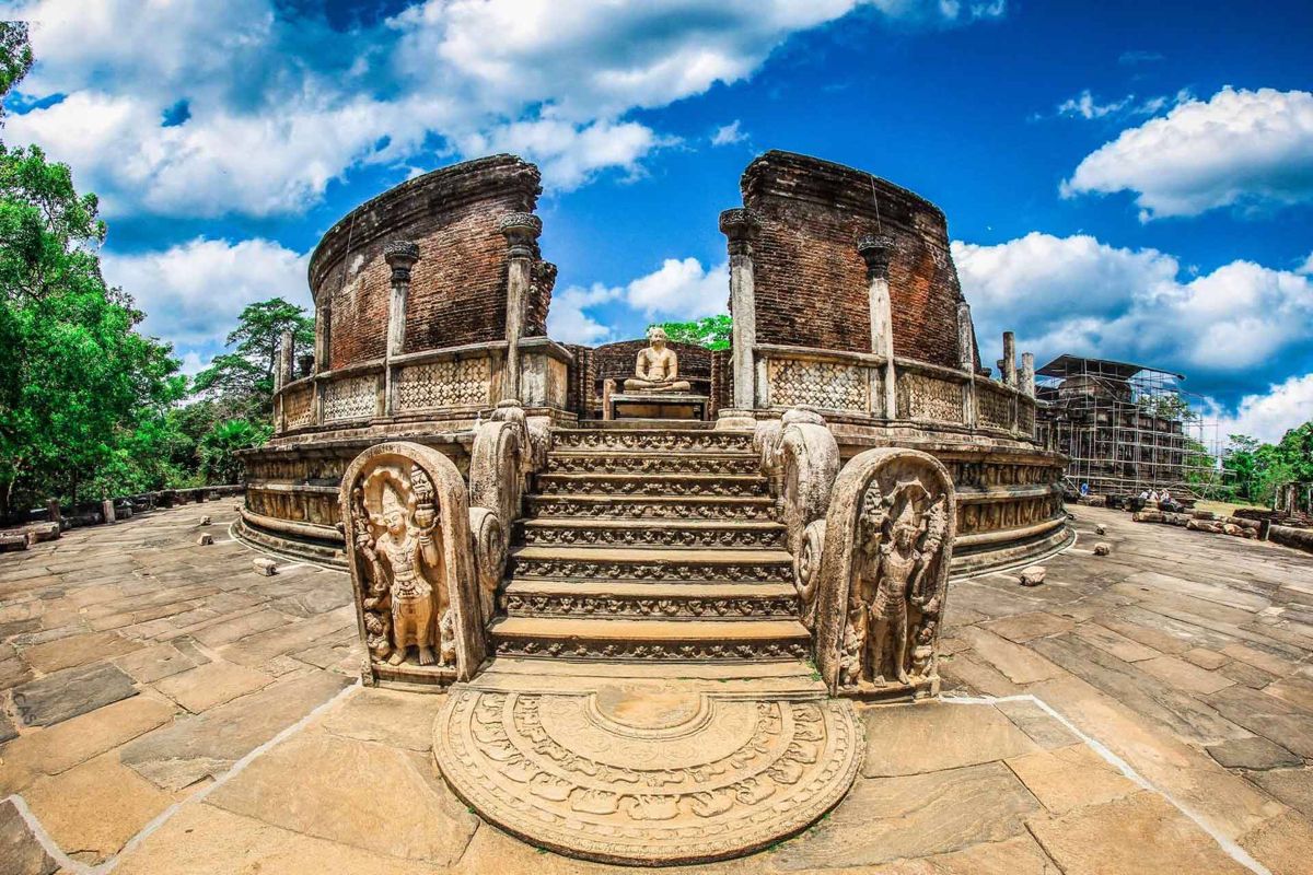 Polonnaruwa & Sigiriya